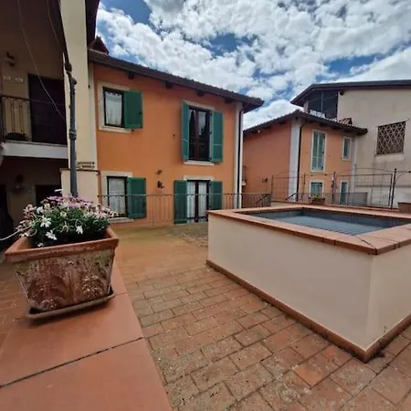 Maya House * Cetona